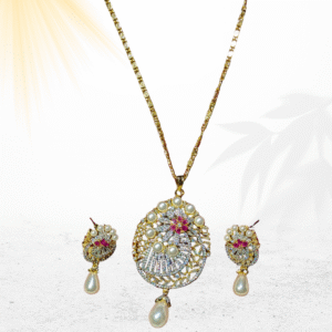 AvloraModa Exquisite Gold-Plated Necklace Set